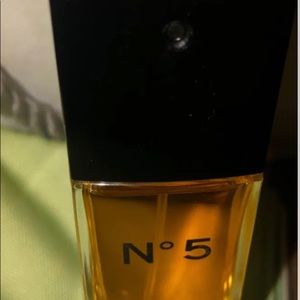 Chanel No. 5 Eau ~ Women's 1.7 oz Eau de Toilette Spray.